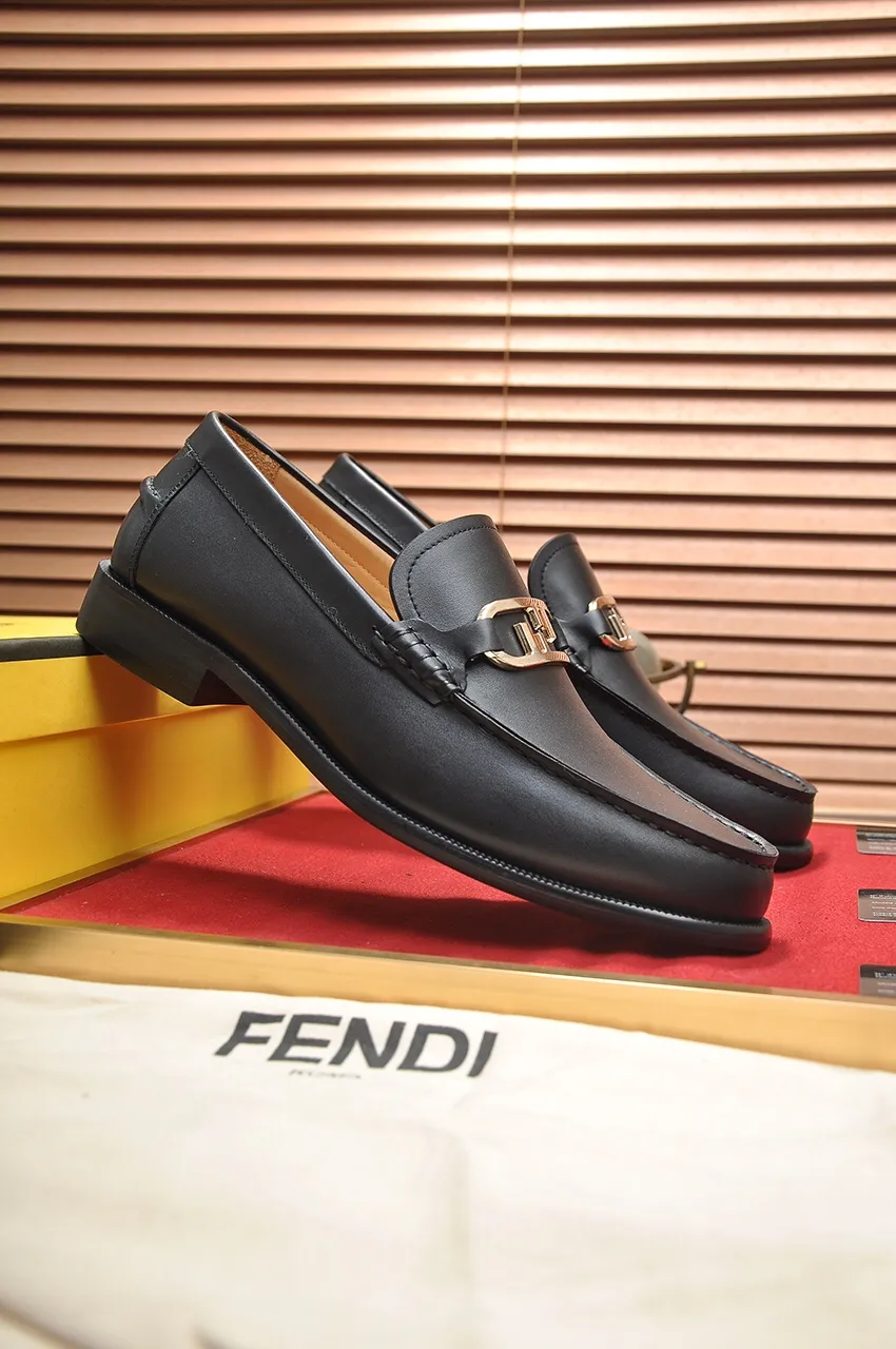 Men's shoes💰560💶[FENDI] The latest high-end men's shoes in Hong Kong! Original quality. The upper is made of imported cowhide material and cowhide lining! Super comfortable on the foot, original wear-resistant outsole, luxurious, fashionable, casual and versatile! Size: 38-45 (45 customized)